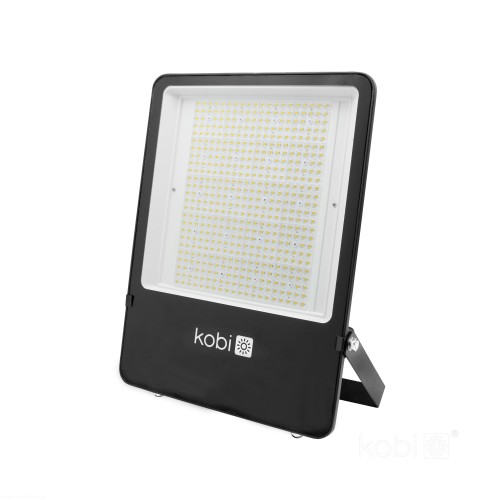 naswietlacz-led-us-300w-5000k-ip65-90-dim-kobi-pro-f1c4c82bc4a2423fb2f08ec457c06cae-45242be5.jpg