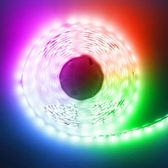 tasma-smart-led-set-24w-5m-rgb-cct-wifi-ip20-6-kobi-74304b847ffb49348ed9a2a36e35a1a9-9a296a42.jpg