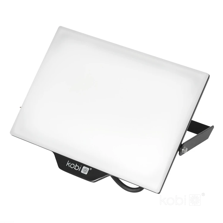 naswietlacz-led-delyo-mhn-100w-6000k-ip65-kobi-premium-408da790e0a8465fb8885e91c50a7f29-9b0890c0.jpg