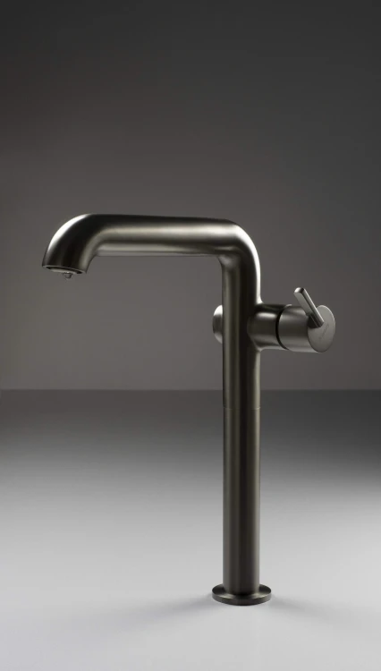 pol_pl_Bateria-umywalkowa-wysoka-z-prostokatna-wylewka-stala-titanium-Silia-BQS-D24K-3602_3.jpg