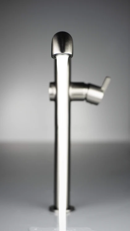 pol_pl_Bateria-umywalkowa-wysoka-z-prostokatna-wylewka-stala-titanium-Silia-BQS-D24K-3602_4.jpg