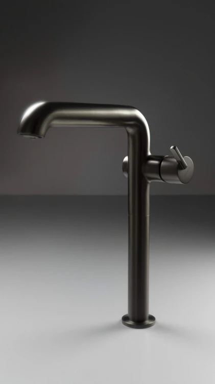 pol_pl_Bateria-umywalkowa-wysoka-z-prostokatna-wylewka-stala-titanium-Silia-BQS-D24K-3602_6.jpg