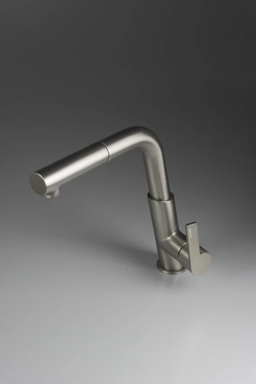 pol_pl_Bateria-kuchenna-z-wyciagana-wylewka-wyciagana-obrotowa-titanium-Silia-BQS-D73M-3609_2.jpg
