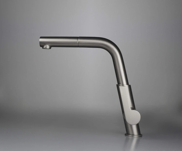 pol_pl_Bateria-kuchenna-z-wyciagana-wylewka-wyciagana-obrotowa-titanium-Silia-BQS-D73M-3609_3.jpg