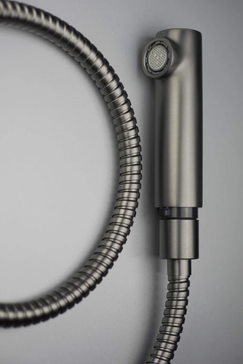 pol_pl_Bateria-kuchenna-z-wyciagana-wylewka-wyciagana-obrotowa-titanium-Silia-BQS-D73M-3609_5.jpg