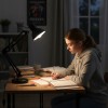 Lampka-biurkowa-AURIQ-1xE27-czarna-LED2B-Dlugosc-wysokosc-60-cm.jpeg