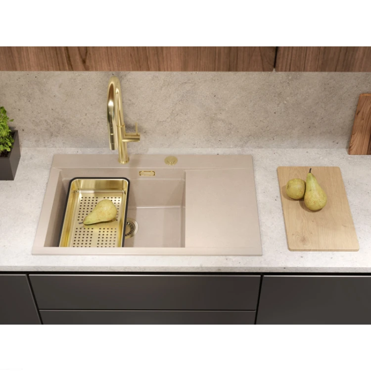 josh-111-graniteq-zlewozmywak-1komorowy-zo-780x500x215-pearl-beige-syfon-push-2-open-deska-wkladka-elementy-zlote.jpg