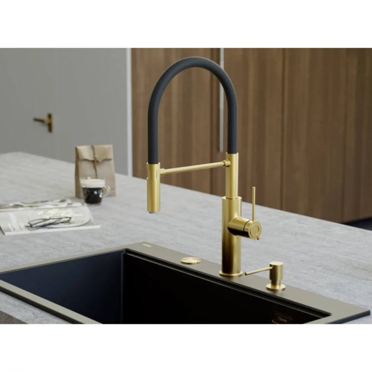 gemma-q-line-steelq-bateria-kuchenna-z-ruchoma-wylewka-nano-pvd-gold-zlota-czarny-waz.jpg