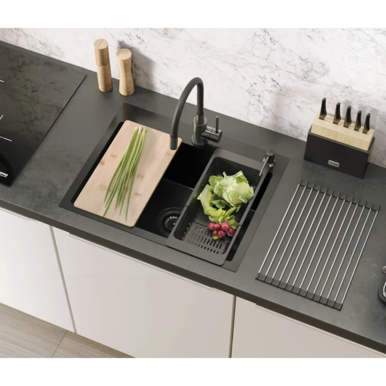 Zlewozmywak-stalowy-LUKE-110-WORKSTATION-jednokomorowy-wpuszczany-stal-black-metalelementy-black-met.jpg